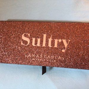 ANASTASIA BEVERLY HILLS SULTRY EYESHADOW PALETTE